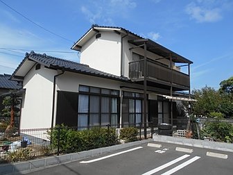 大分市で戸建て住宅の屋根外壁の塗装工事を行いました。