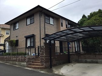 大分県由布市で戸建て住宅の塗り替え工事を行いました。