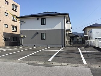 大分県佐伯市でアパートの屋根・外壁の塗り替え工事を行いました。