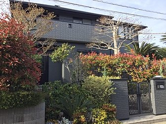 大分市で戸建て住宅の塗装工事を行いました。