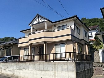 大分市で住宅の外壁とその他付帯部の塗装工事を行いました。