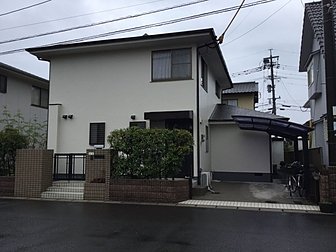 大分市で戸建て住宅の屋根・外壁などの塗装工事を行いました。